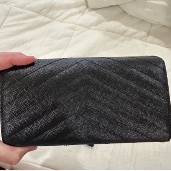 Saint Laurent Cassandre Matelasse Large Flap Wallet Grained Leather (LIKE NEW) - Picture 9 of 10